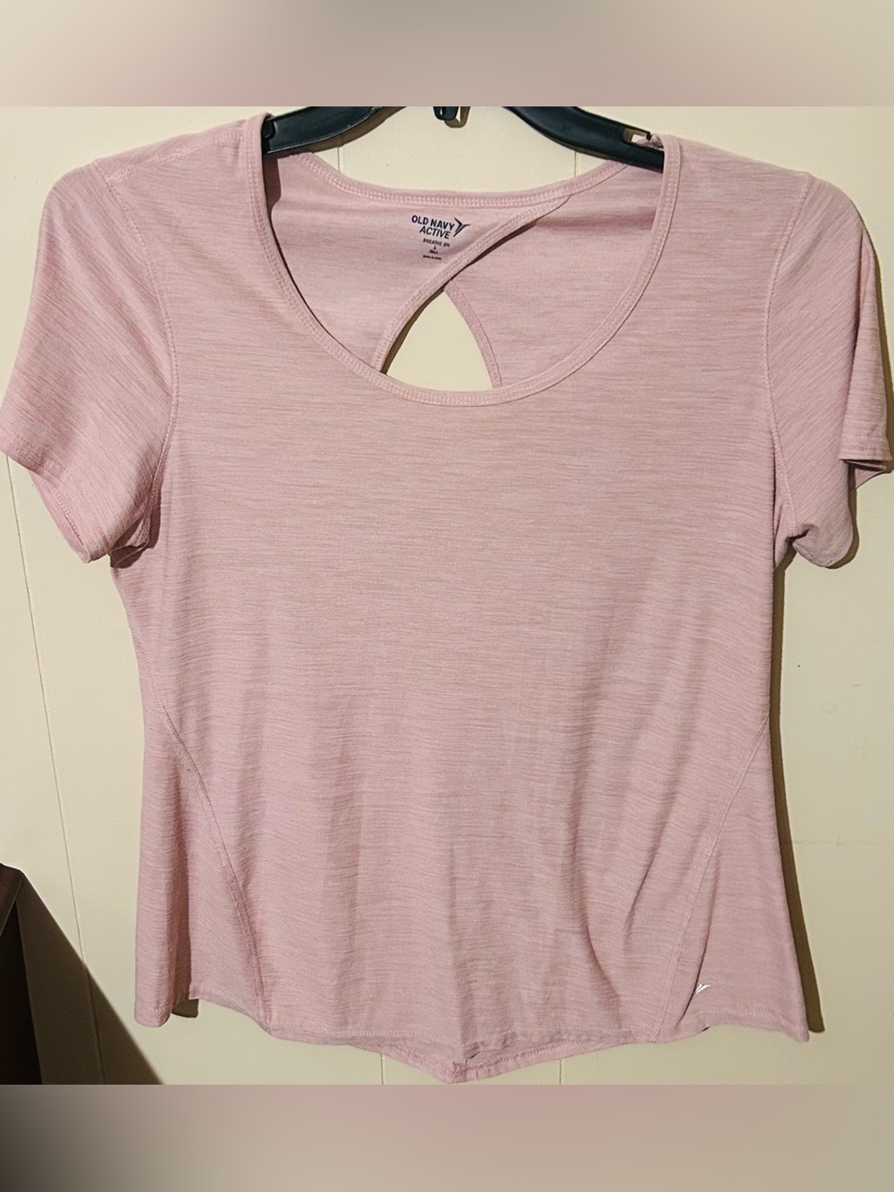 Old Navy Active Breathe On Size Large Pink Top